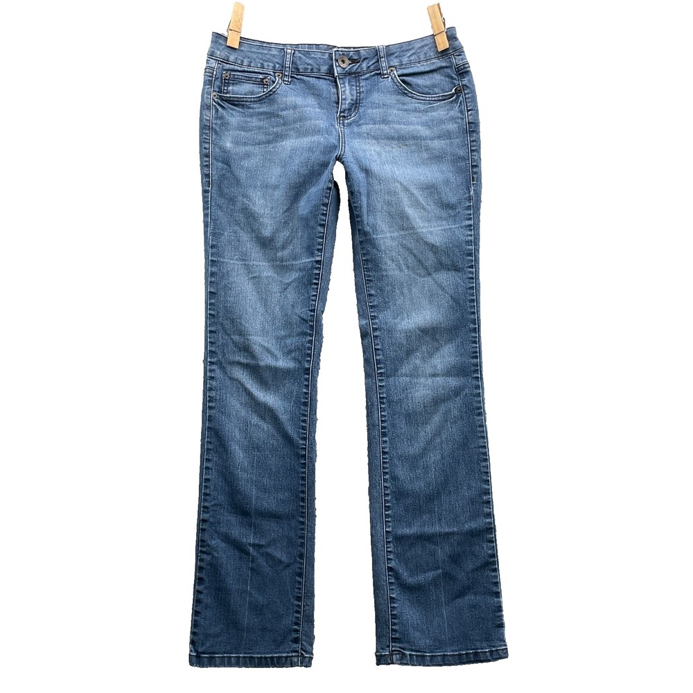 DKNY Flare Jean Womens 8 32x30* Boot 90s Classic Western Y2k Academia Rodeo Boho